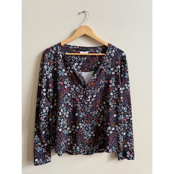 UpWest Super Soft Wrinkle-Free Floral Henley Women's size Small - Picture 1 of 8